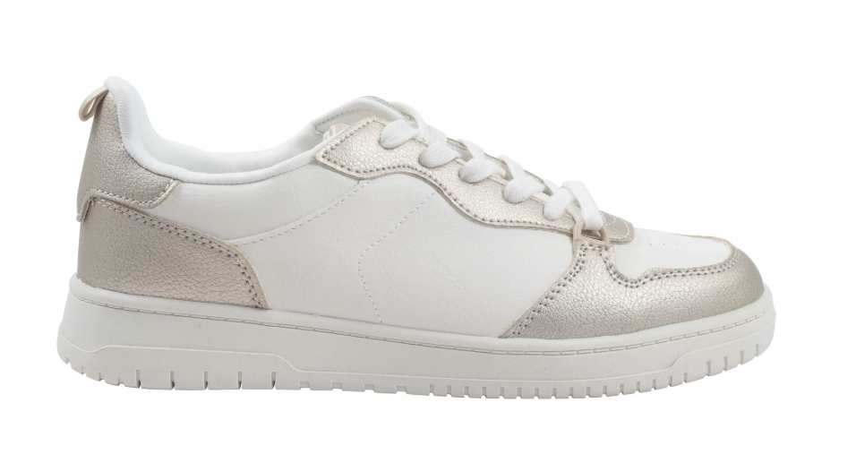 No Boundaries Women's Lace Up Court Sneakers- Gold/White